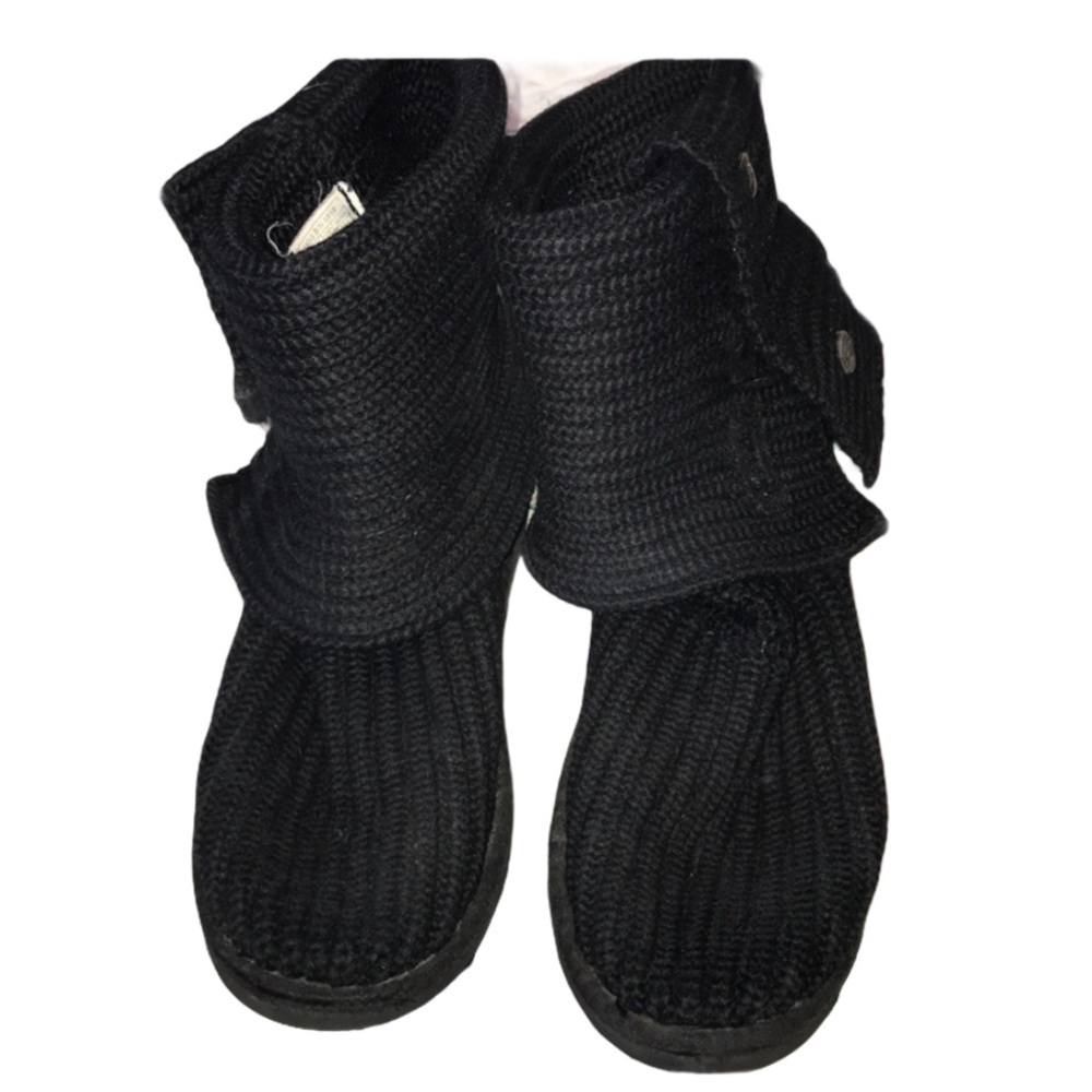 Black Knit Classic Cardy Button Ugg Boots Size 8